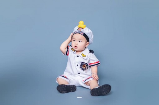 国内私人代生小孩学习使用吸管杯的成长历程 国内私人代生小孩学习使用吸管杯的成长历程