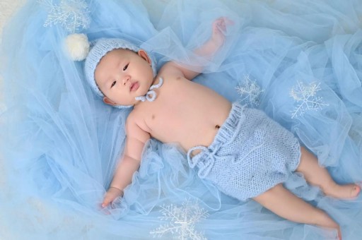 国内私人代生小孩大便带血丝,原因分析与应对建议 国内私人代生小孩大便带血丝,原因分析与应对建议